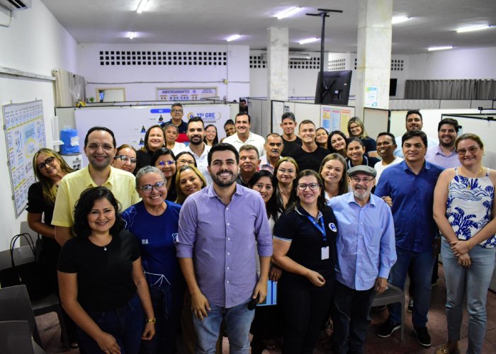 Trabalho itinerante nas Gerências Regionais de Educação