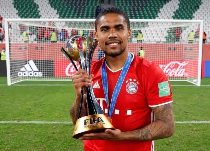 Jogador, Douglas Costa