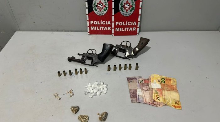 Prisão de dois suspeitos após troca de tiros