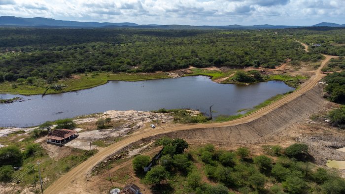 Governo da Paraíba realiza obras de recuperação em barragens e contempla mais 11 municípios