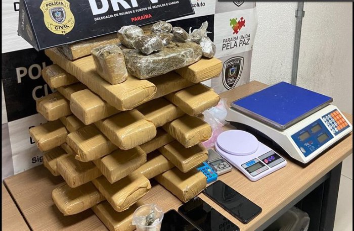 Apreensão de 21 quilos de maconha, cocaína e crack