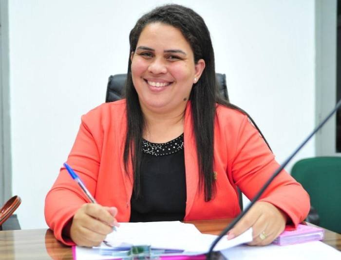 Prefeita de Bayeux, Luciene Gomes