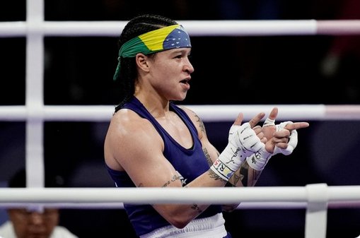 Brasileira Bia Ferreira, que derrotou a holandesa, Chelsey Heijnen