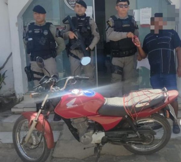 Motocicleta roubada devolvida ao legítimo proprietário