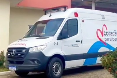 Ambulância entregue pelo deputado Gervásio Maia ao Hospital Geral de Taperoá 