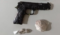Simulacro de pistola apreendida pela polícia militar em Jericó 