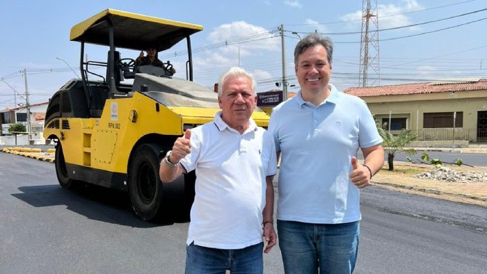 Obras de pavimentação asfáltica em Cajazeiras