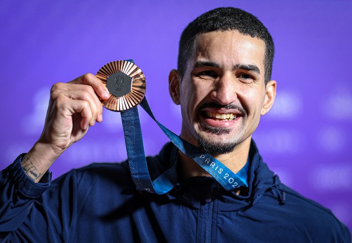 Voto de Aplauso ao atleta Netinho, medalhista de bronze em Paris 2024