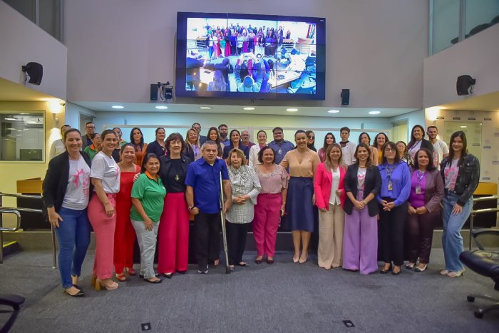 Roda de Conversa com servidores sobre violência doméstica e familiar
