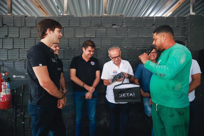 Reunião com empresários e trabalhadores do Grupo GP
