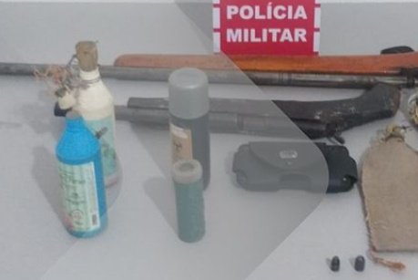 Espingardas apreendidas pela polícia militar em Santa Gertrudes 