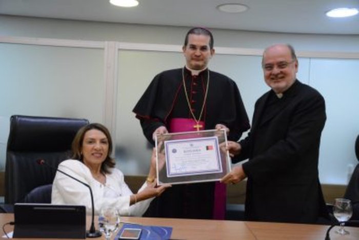 Título de cidadão paraibano ao bispo Alcivan Tadeus