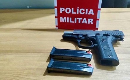 Pistola apreendida pela Polícia Militar em Marizópolis 
