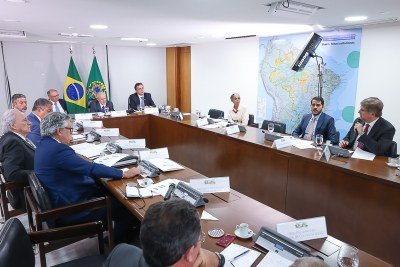PGR enfatiza ação coordenada para combater as queimadas no país