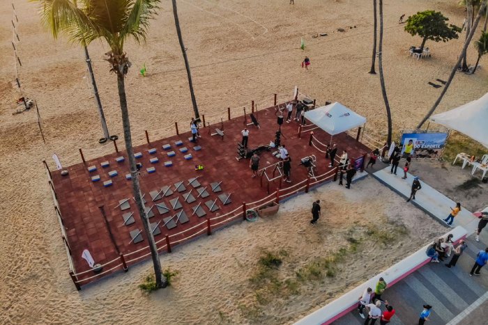 08 academias ao ar livre no modelo da instalada no Cabo Branco