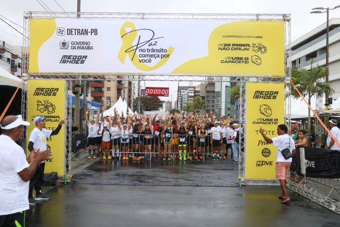 Corrida pela paz no trânsito no Dia Mundial sem Carro