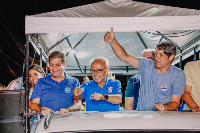 Carreata de Cícero e Leo com grande mobilização de apoiadores
