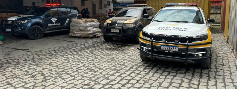 Polícia Federal em ação conjunta, apreende 760kg de cocaína