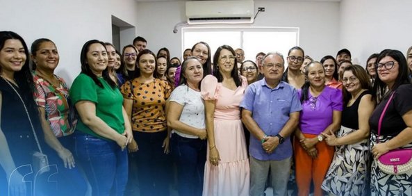 Irani Alexandrino homengeia os professores da cidade de Coremas