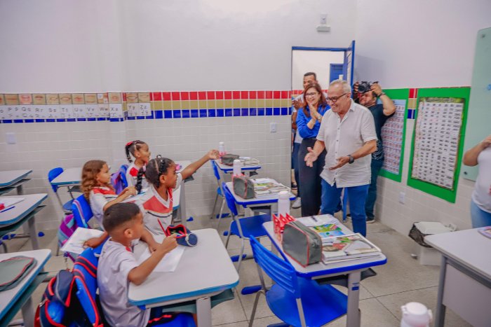 Ampliação de 27 para 50 o número de escolas integrais