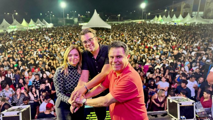Wilson Santiago prestigia vitória da prefeita eleita de Queimadas