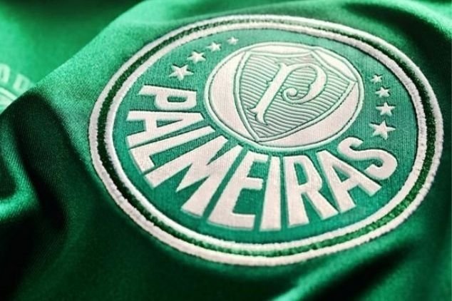 Estêvão supera Neymar, e alcança marca histórica no Brasileirão
