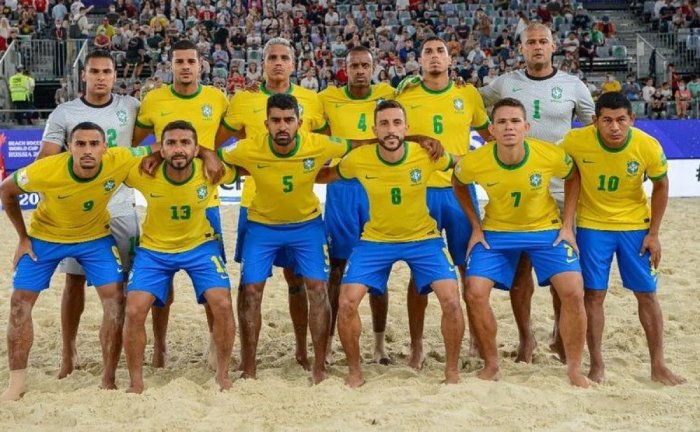 Seleção brasileira hexacampeã mundial de futebol de areia