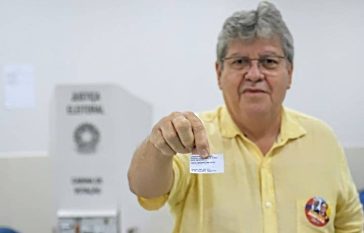 João Azevendo, e as eleições em João Pessoa, e em Campina Grande