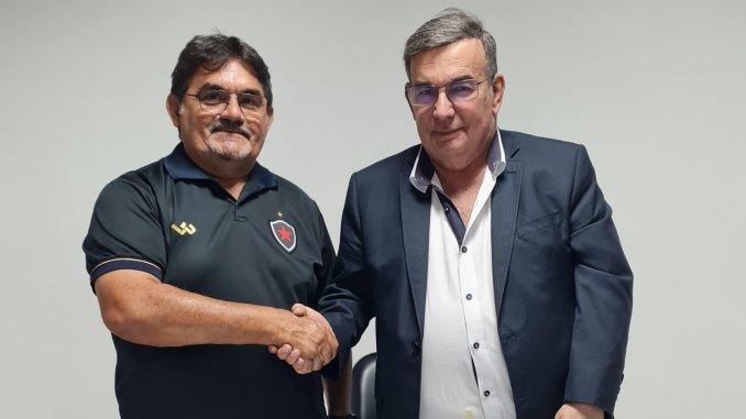 Roberto Burity é reeleito presidente do Botafogo-PB