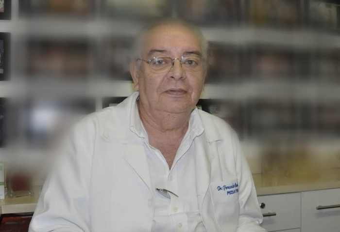Médico, pediatra Fernando Paredes Cunha Lima