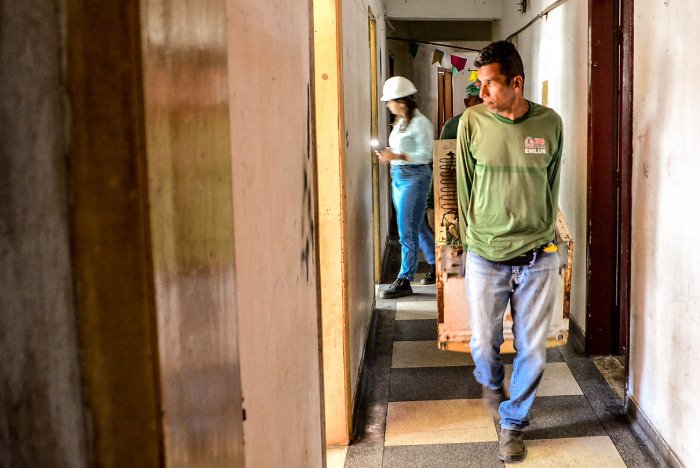 Mudança das famílias beneficiadas com imóveis do Edifício Nações Unidas