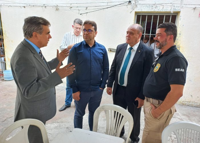 Juízes-corregedores inspecionam cadeia pública de Princesa