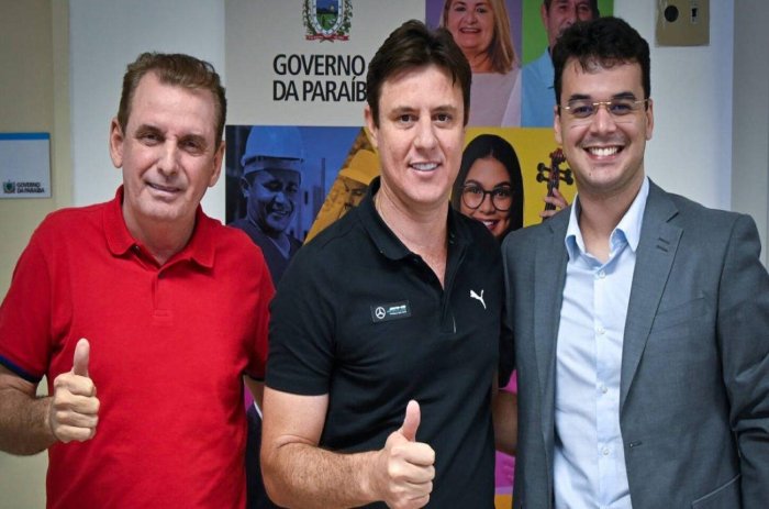 Deputado estadual, Chico Mendes (PSB) e o prefeito de Areia de Baraúnas
