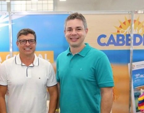 Vitor Hugo (à esquerda) e André Coutinho (à direita)