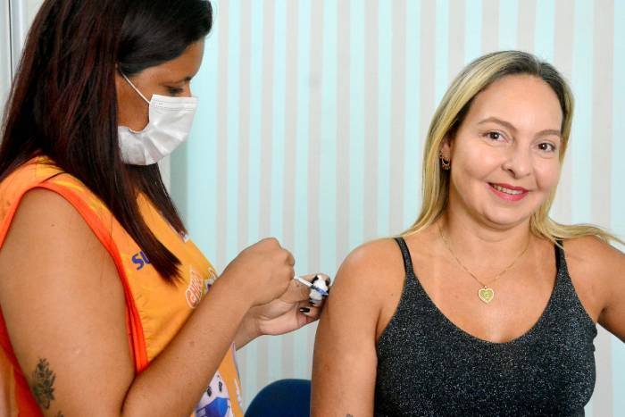 Ação preventiva com vacinação em João Pessoa