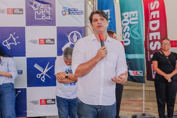 738 vagas de emprego