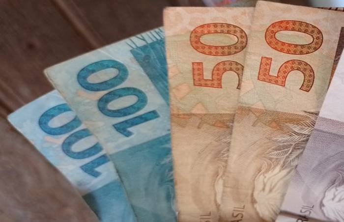 Pé-de-Meia: pagamento a estudantes nesta sexta-feira (29)