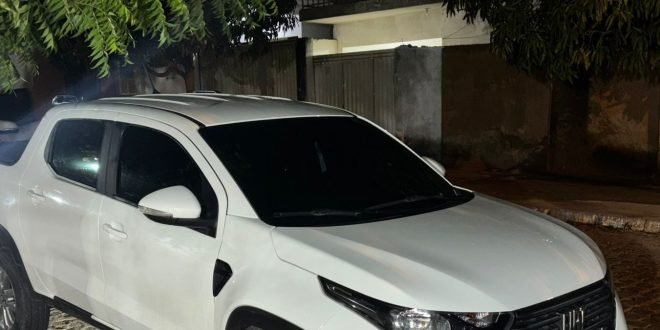 Veículo roubado em Minas Gerais e recuperado pela Polícia em Catolé do Rocha 