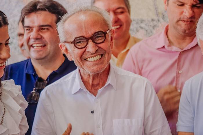 Medalha de Mérito ao prefeito Cícero Lucena