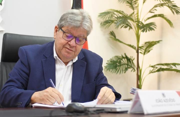 Governador, João Azevedo