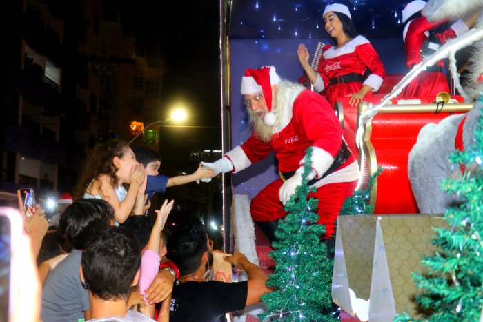 Passagem da Caravana Iluminada da Coca-Cola por João Pessoa