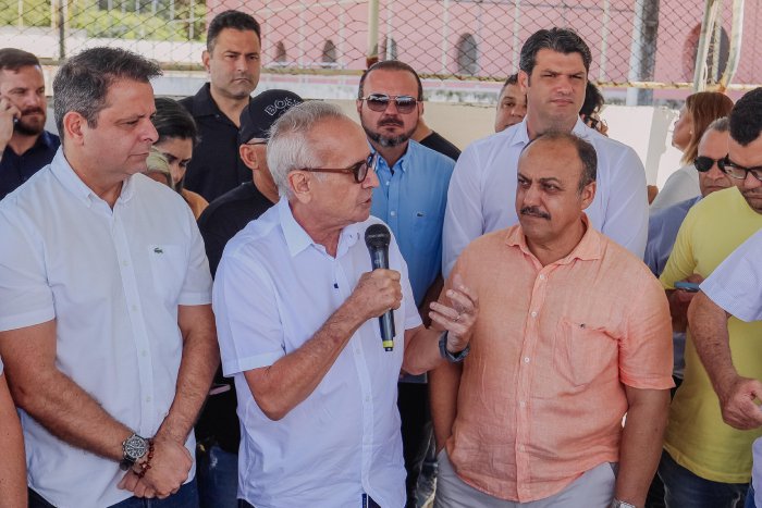 Construção de piscina olímpica no Centro de Treinamento Ivan Tomaz