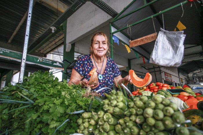 Central de Comercialização da Agricultura Familiar (Cecaf)