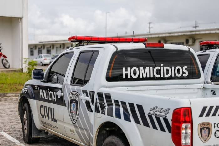 prisão de filho que encomendou assassinato da mãe