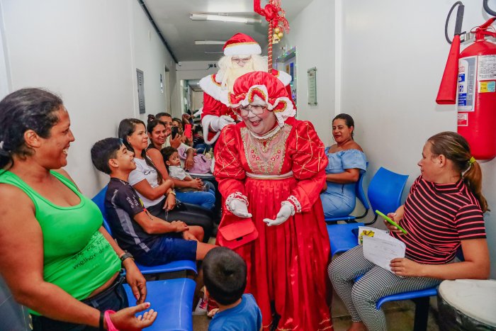 Natal junto aos profissionais, pacientes e acompanhantes