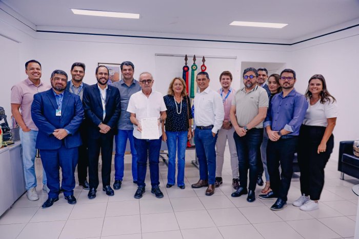 Contrato com a Caixa para construção de 200 unidades habitacionais