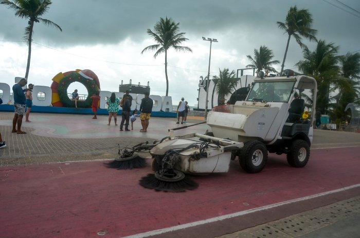 Operação de limpeza para Réveillon