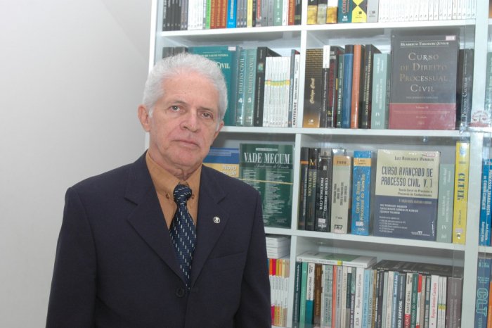 Falecimento do Desembargador aposentado Nestor Alves de Melo Filho