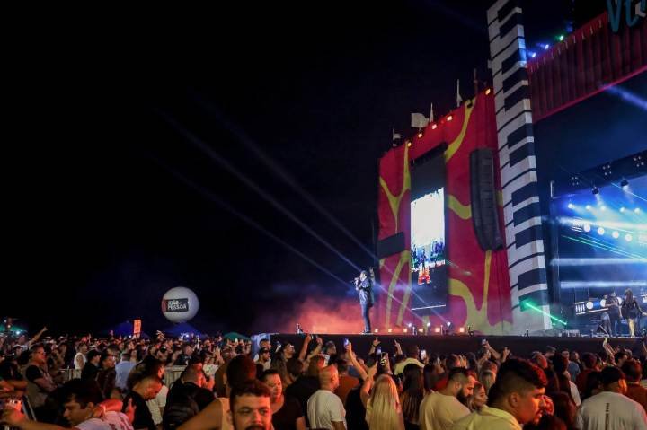Palco do Festival Forró Verão no Busto de Tamandaré