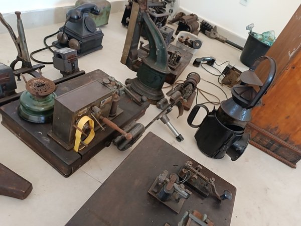 Peças e equipamentos históricos chegam ao Museu do Ferroviário de Sousa que brevemente será inaugurado